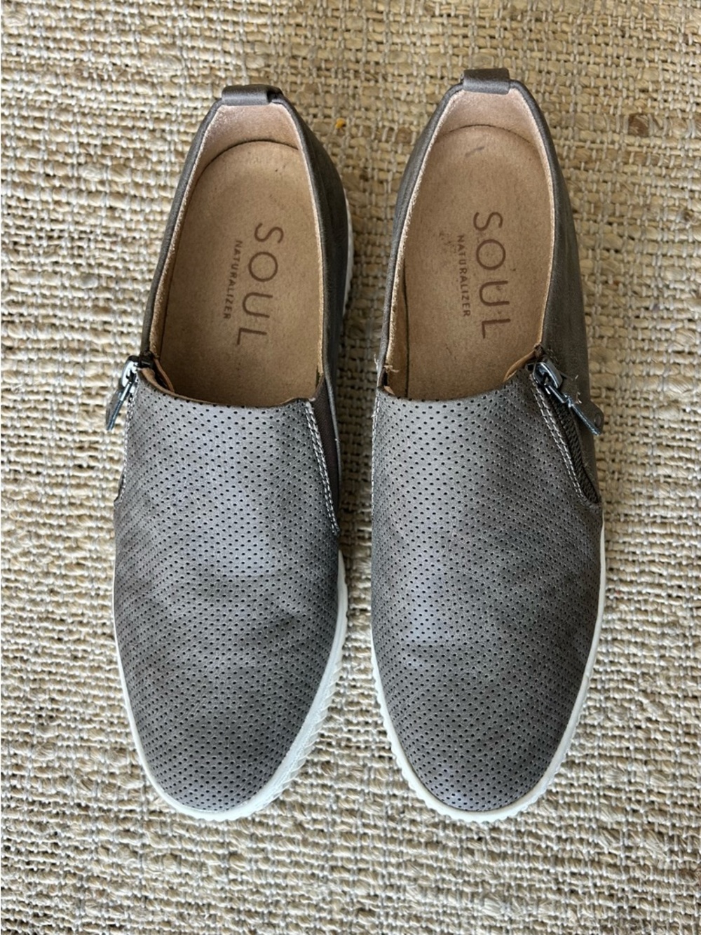Naturalizer Soul Turner Taupe Slip On Shoe Size 10 - Picture 2 of 7